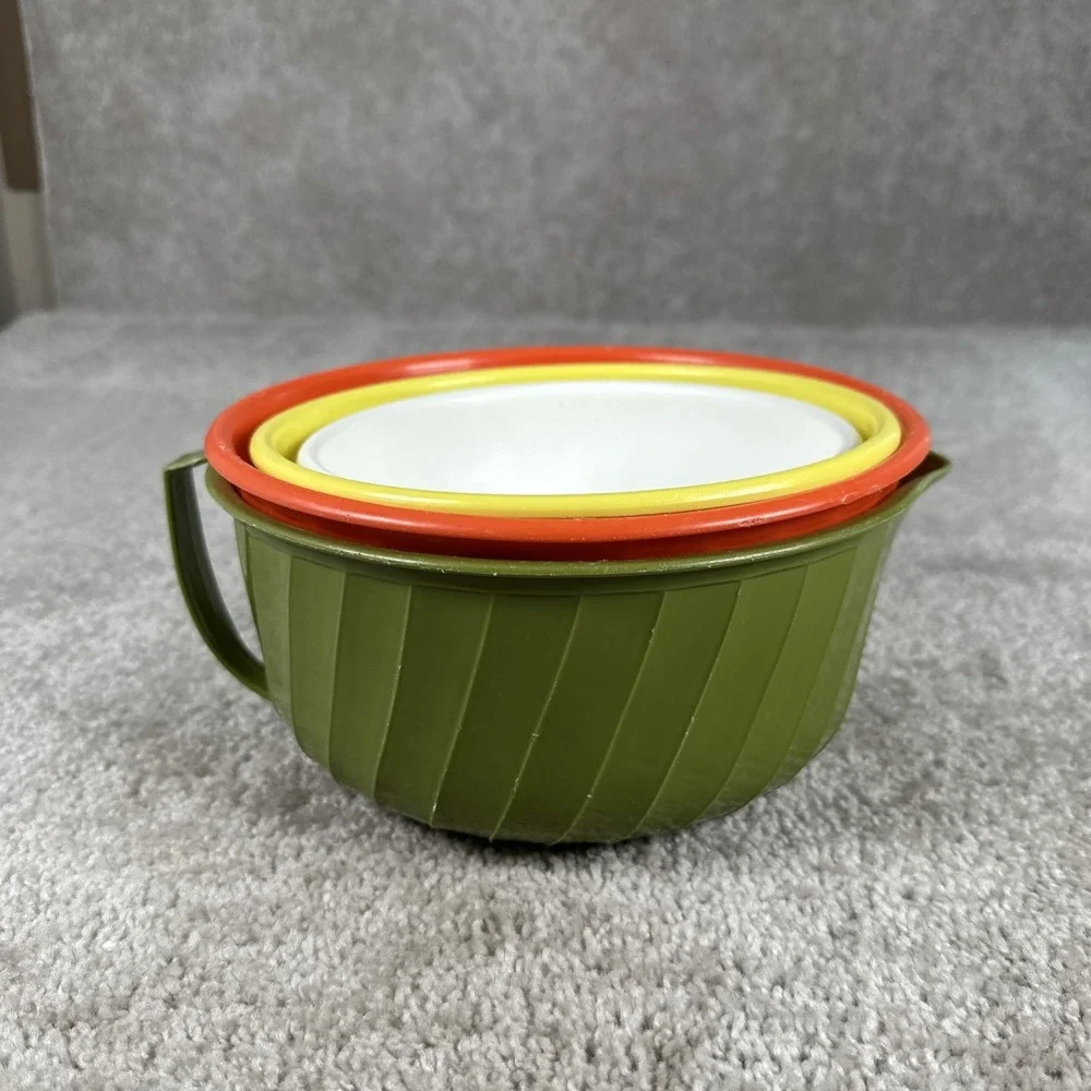 Set of 4 Vintage 1960's Shamrock Neatway Swirl Mixing Bowl Multicolor Nesting US